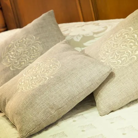 哥斯达德艾格旅馆 招待所 Carral